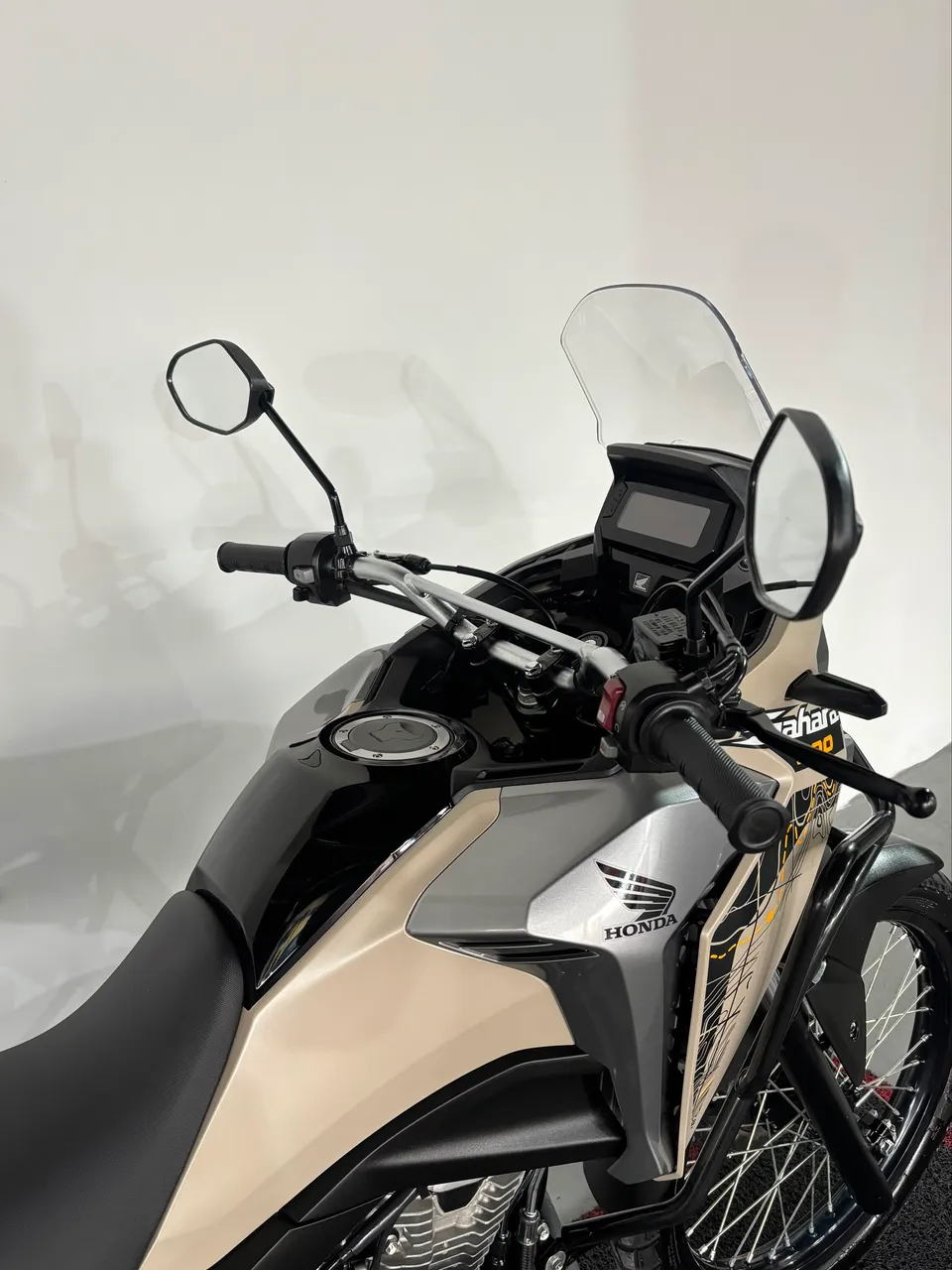 SAHARA 300 CILINDRADAS ADV 2024 — foto 11