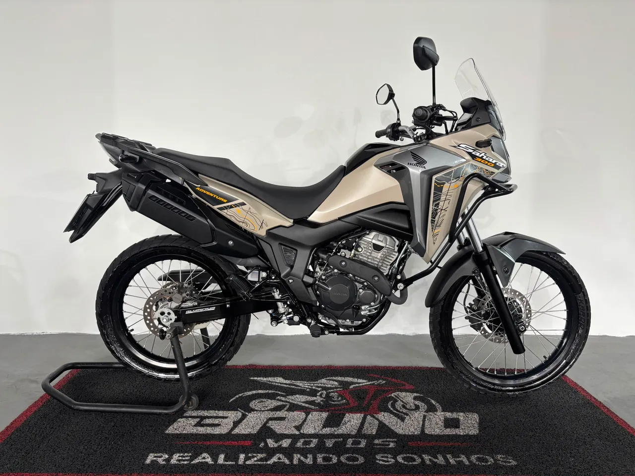 SAHARA 300 CILINDRADAS ADV 2024