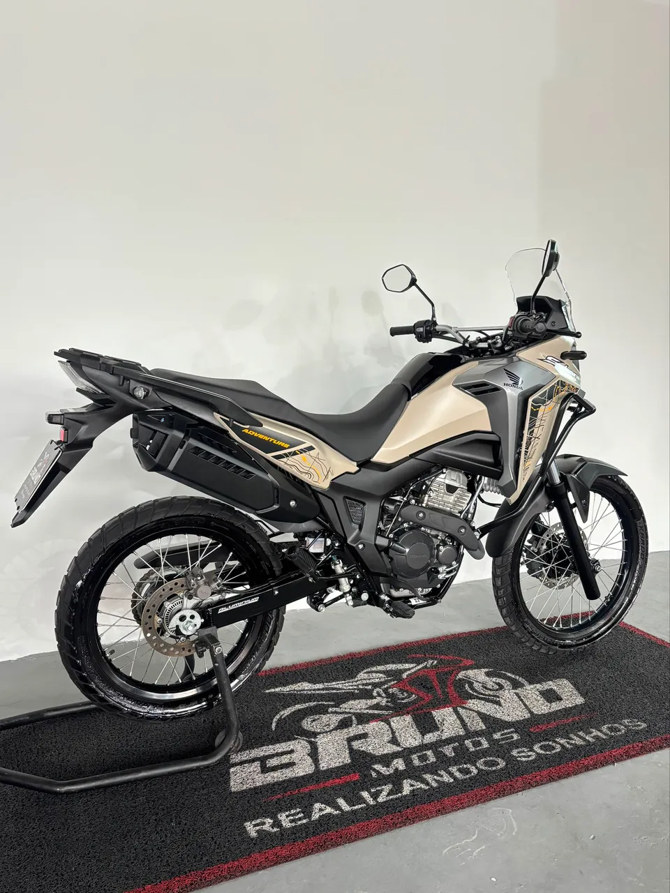 SAHARA 300 CILINDRADAS ADV 2024 — foto 8