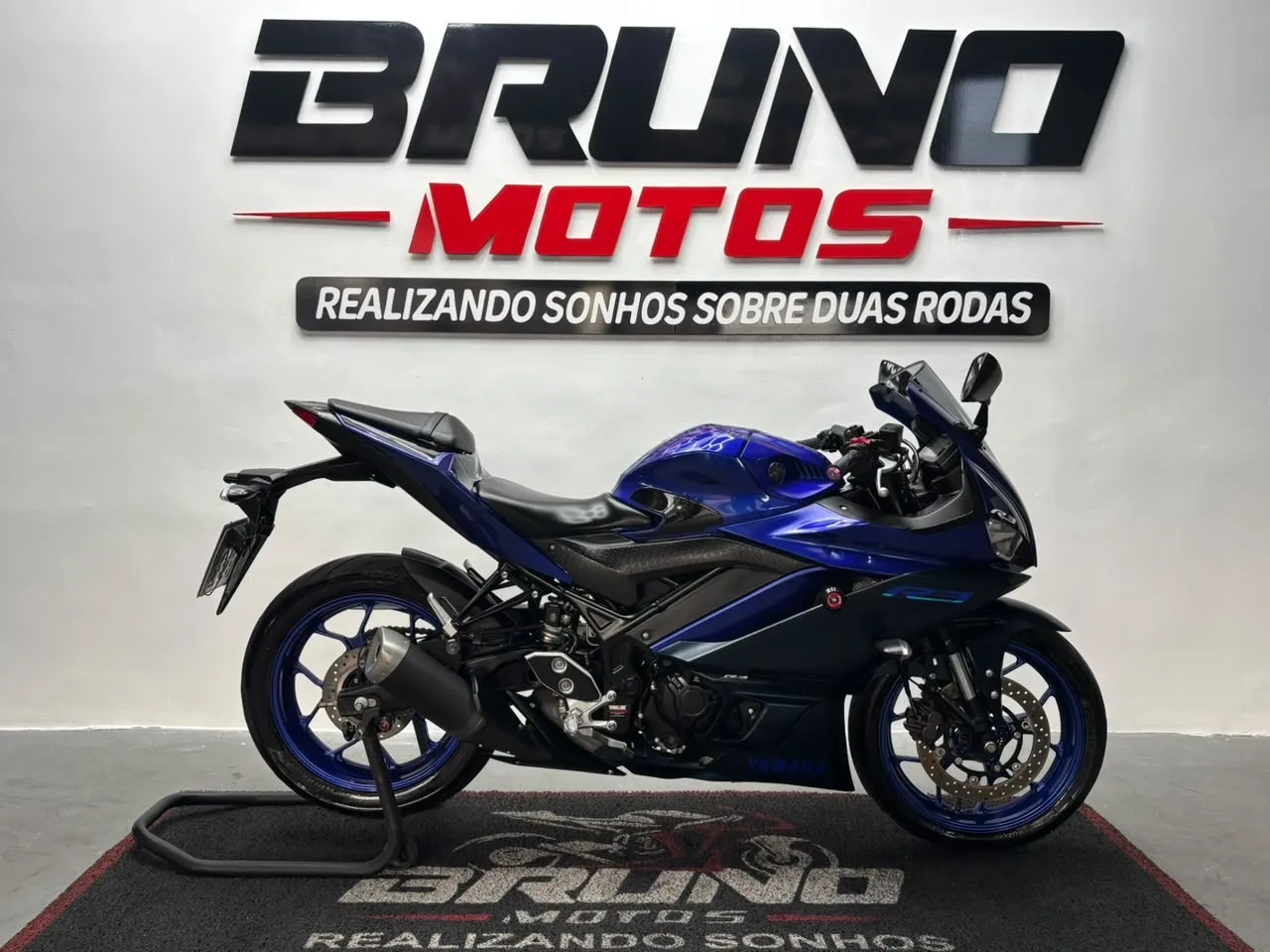 R3 321 CILINDRADAS 2024