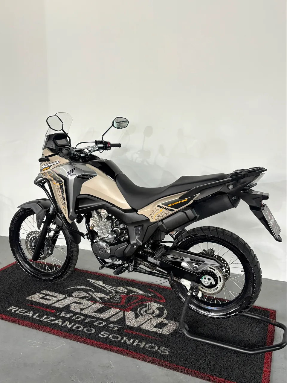SAHARA 300 CILINDRADAS ADV 2024 — foto 10