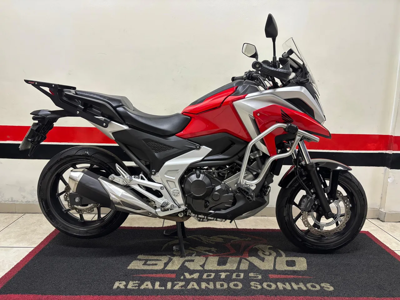 NC 750x 2022 MUITO NOVA (DIVIDO 21x CARTÃO )