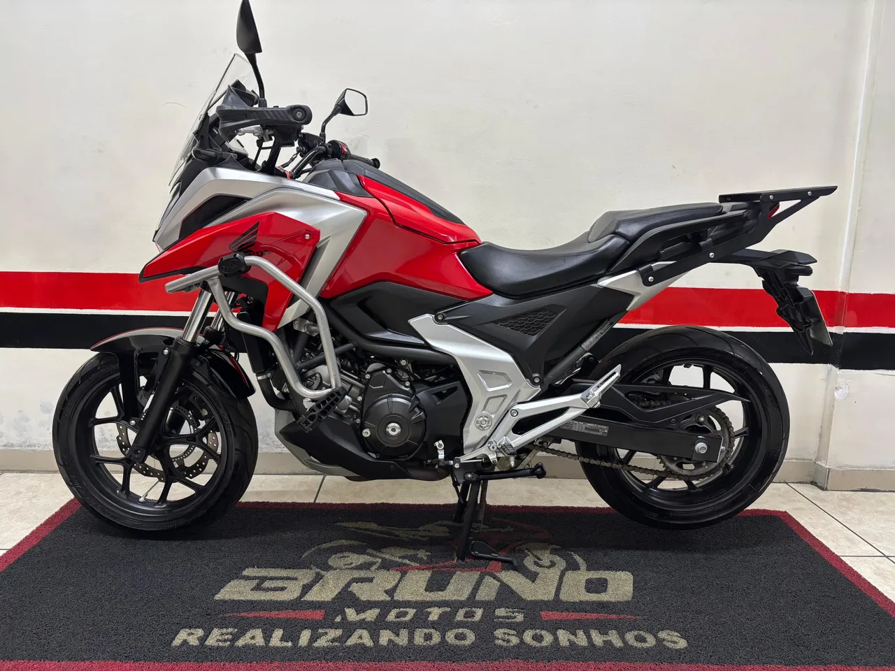 NC 750x 2022 MUITO NOVA (DIVIDO 21x CARTÃO ) — foto 9