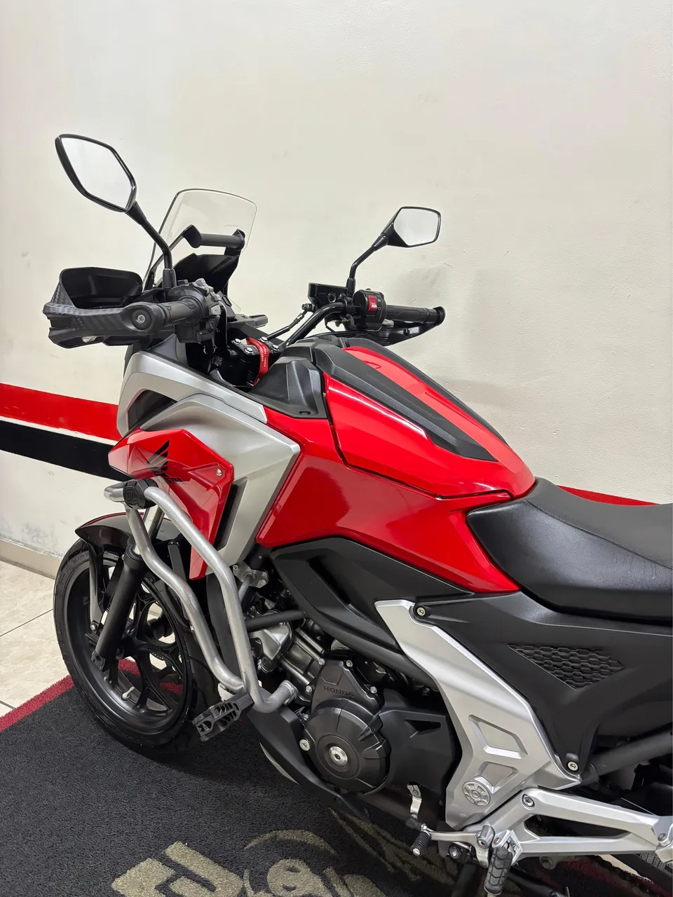NC 750x 2022 MUITO NOVA (DIVIDO 21x CARTÃO ) — foto 8